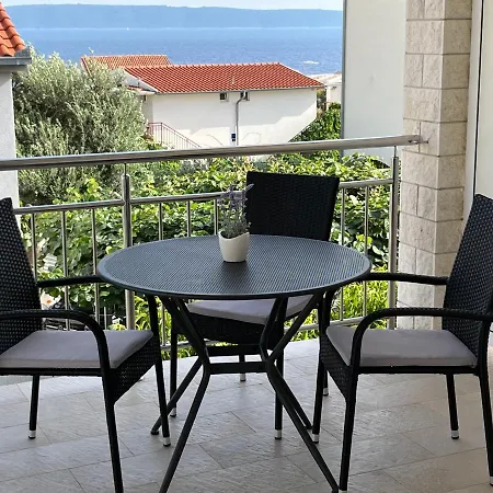 Apartment Emil Trogir